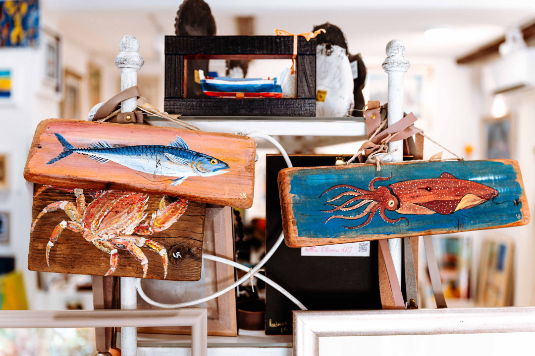 Za žene koje ne robuju trendovima: U Galeriju Juraj Dalmatinac stigla ljetna kolekcija Zorana Mrvoša   