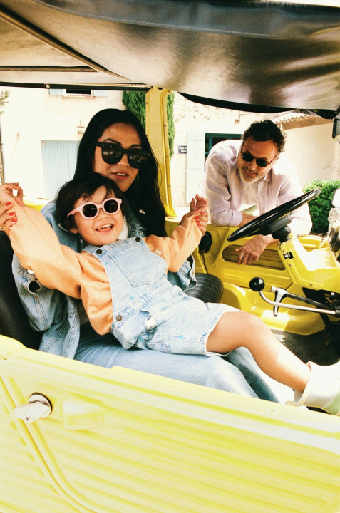 Trendi sunčane naočale IZIPIZI pronađite u trgovini M.A.G.-D.D.! 