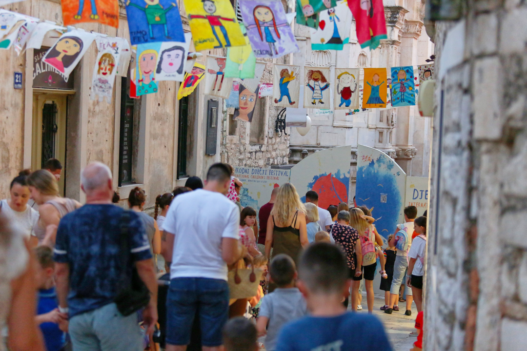 Subota na MDF-u: Talijanski akrobati i bogat dječji program u Šibeniku 
