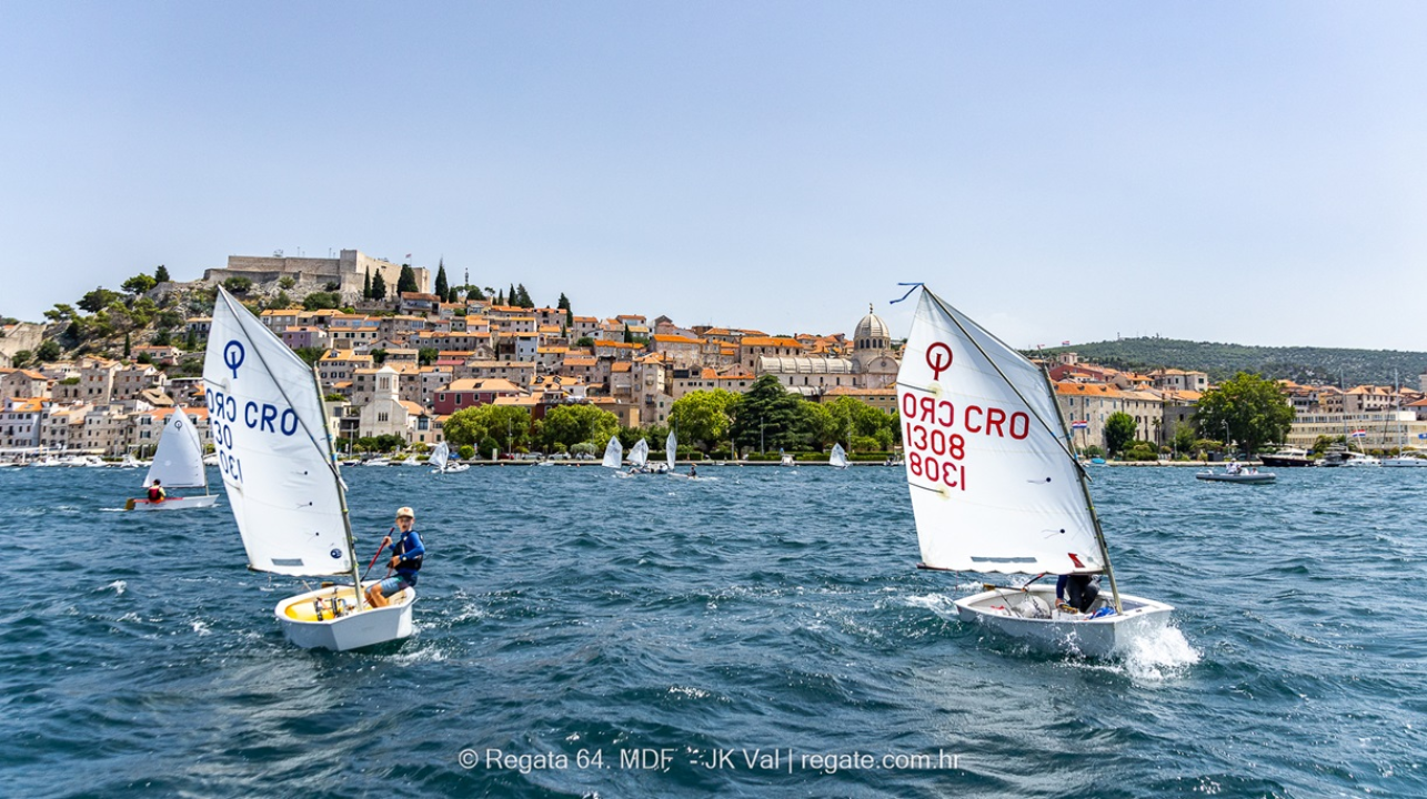 Jakov Blinja iz Jedriličarskog kluba Šibenik najbolji na Valovoj festivalskoj regati optimista