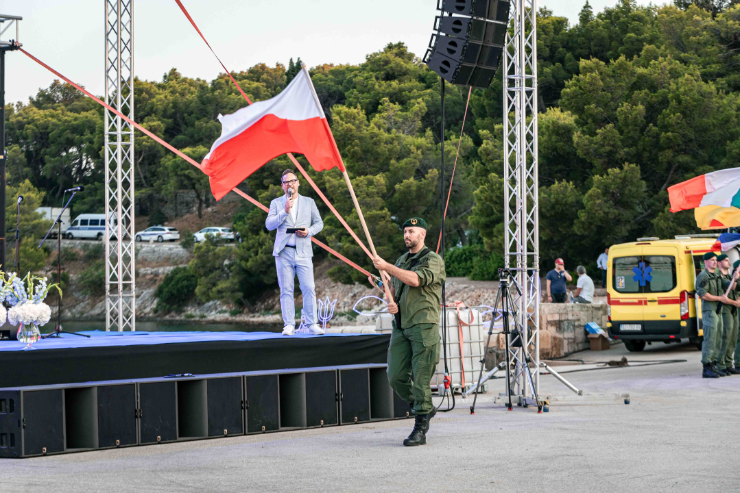 Na Martinskoj se okupili policajci, a Božinović poručio: 'Jedna smo od najsigurnijih zemalja na svijetu'
