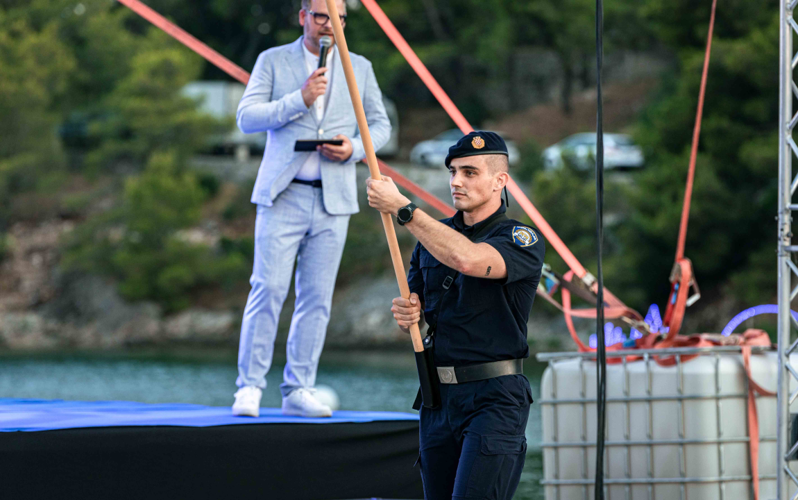 Na Martinskoj se okupili policajci, a Božinović poručio: 'Jedna smo od najsigurnijih zemalja na svijetu'