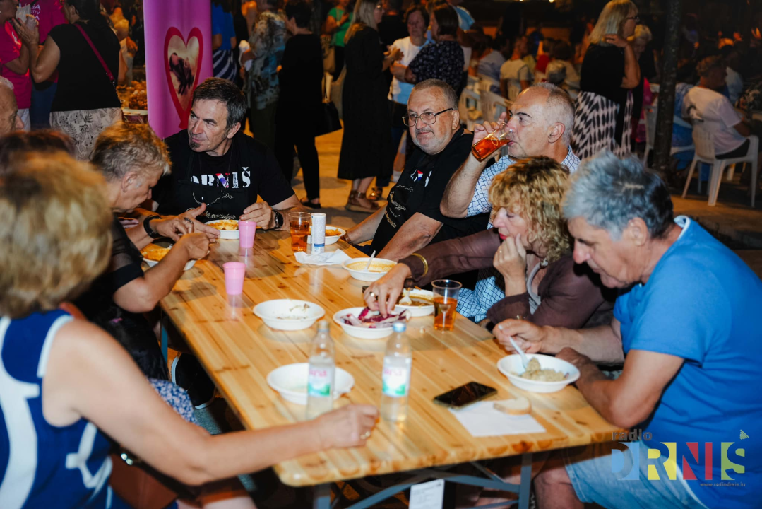 U Drnišu održana fešta od spize i pisme