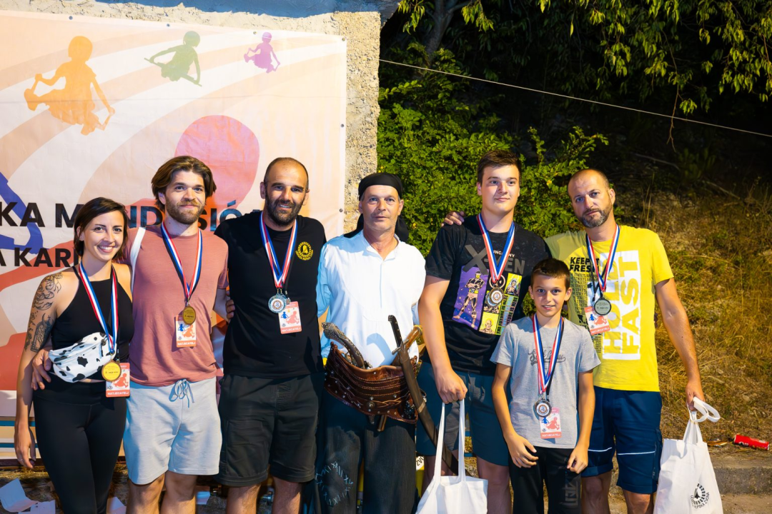 Više od 50 natjecatelja utrkivalo se na karićima kroz Rupe