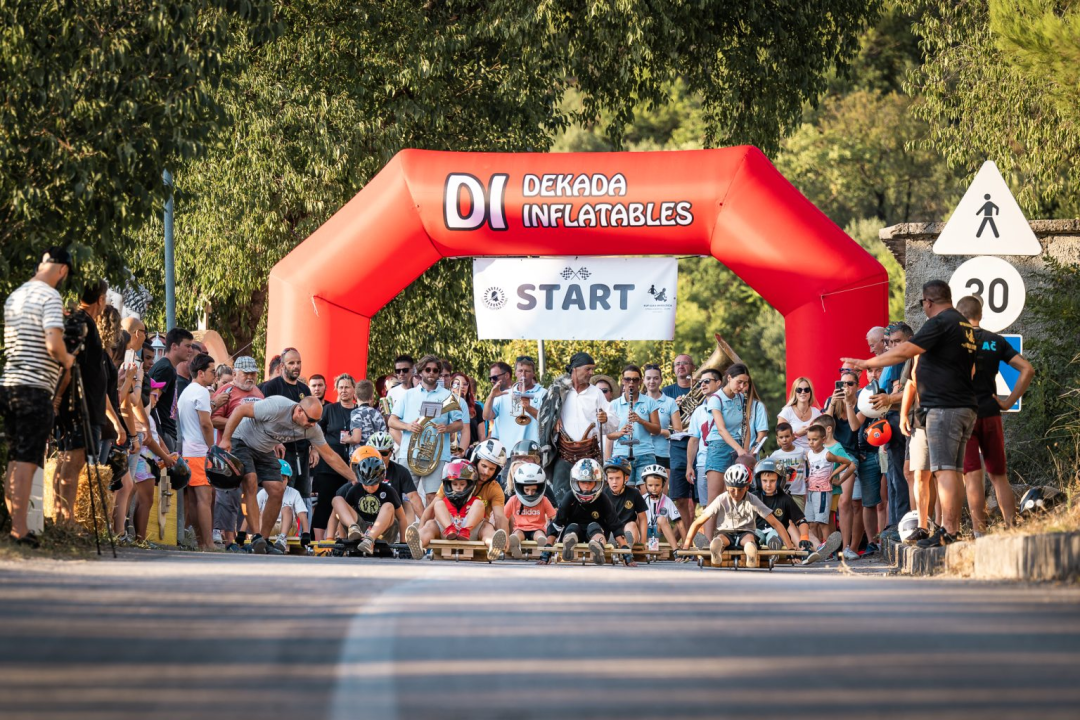 Više od 50 natjecatelja utrkivalo se na karićima kroz Rupe