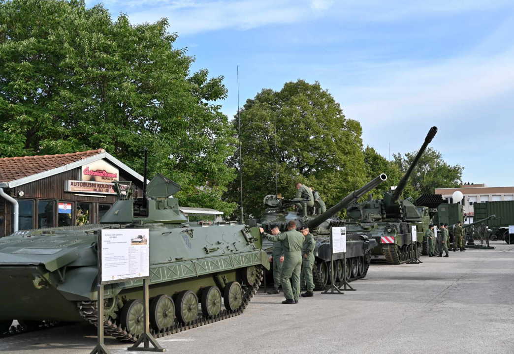 Svečanost na Kninskoj tvrđavi: Vijore se hrvatski barjaci u znak Dana pobjede