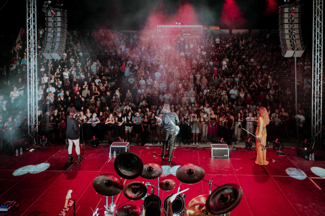 Silente ‘pronašli način’ i raspjevali rasprodanu tvrđavu sv. Mihovila 