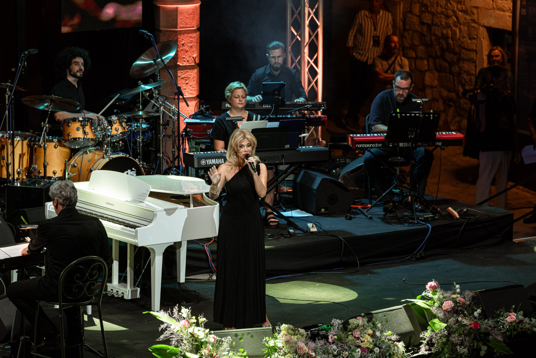 Duška Brčić-Šušak pobjednica Večeri dalmatinske šansone, Ibrica Jusić dobio nagradu za životno djelo