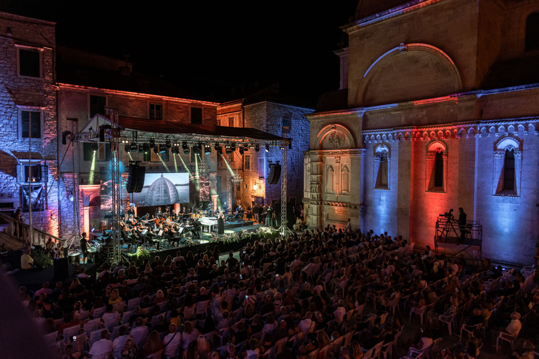 Duška Brčić-Šušak pobjednica Večeri dalmatinske šansone, Ibrica Jusić dobio nagradu za životno djelo