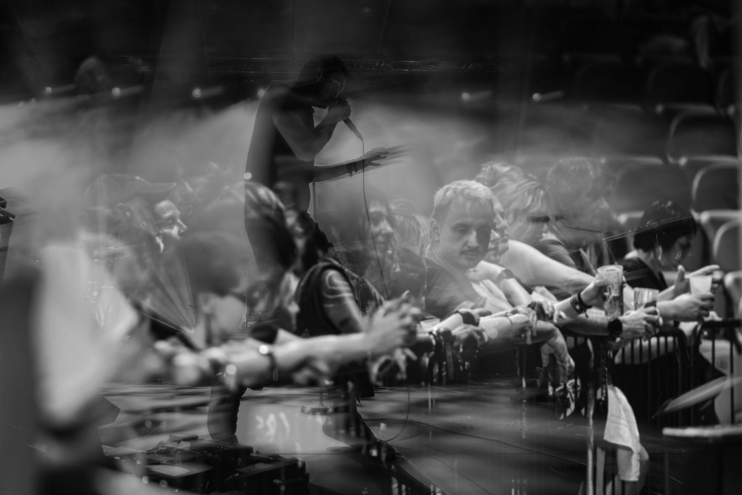 Editorsi održali fantastičan koncert u Šibeniku, nije ih omeo ni vjetar ni kiša