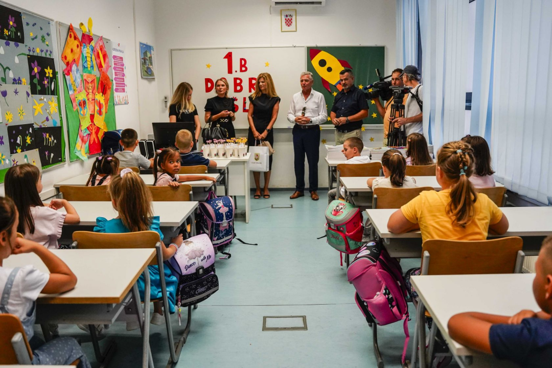 Gradonačelnik Burić pozdravio prvašiće u OŠ Meterize