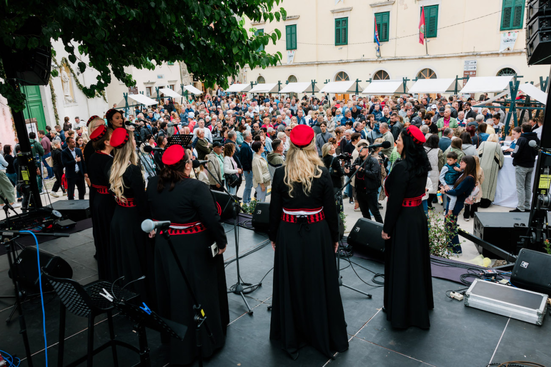 1. Skradinski festival rižota oduševio, tražila se porcija više
