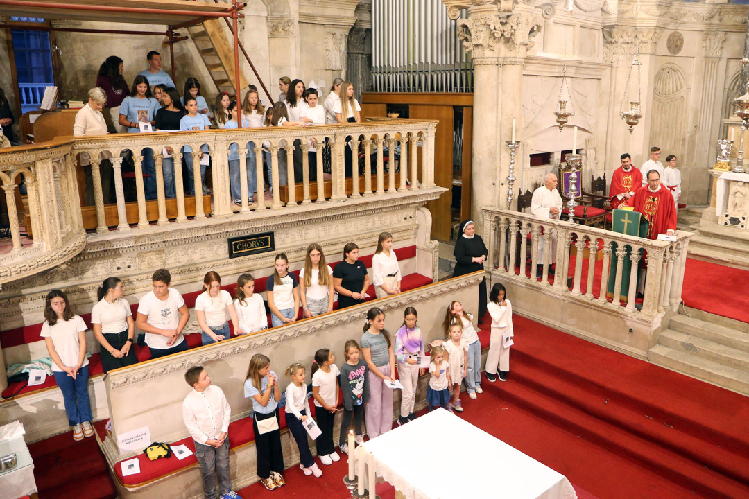 U prvom danu Devetnice sv. Mihovilu sudjelovalo šest dječjih zborova