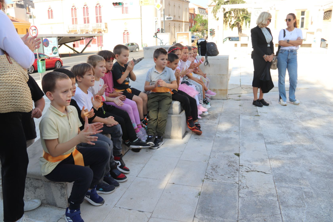 Mališani iz šibenskih vrtića glazbom, plesom i igrom obilježili Dan grada