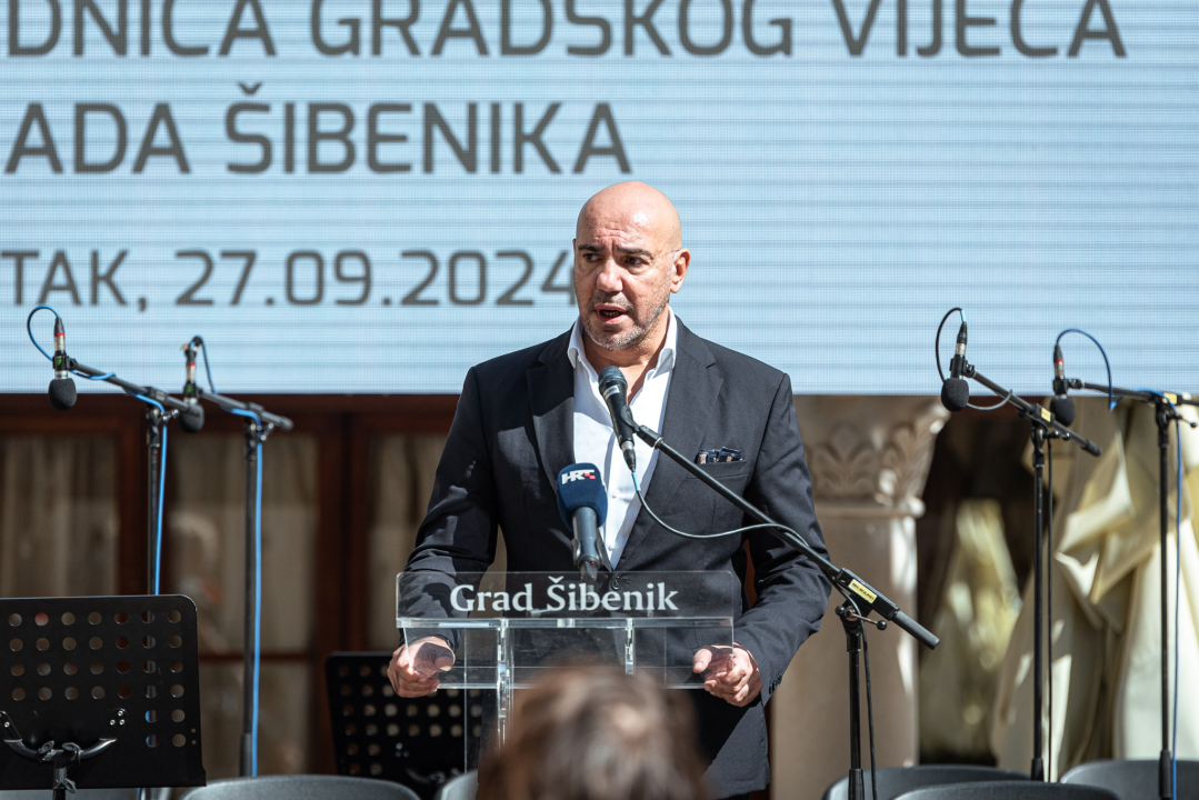 Ivica Tucak dobio nagradu za životno djelo Grada Šibenika: 'Ovo puno znači'