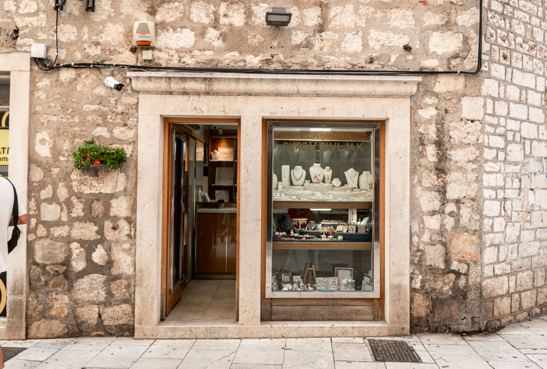 Ljazeru Čivljaku posao zlatara bio je suđen: 'Druga djeca su picavala zbog nogometa, ja bih odlazio u butigu'