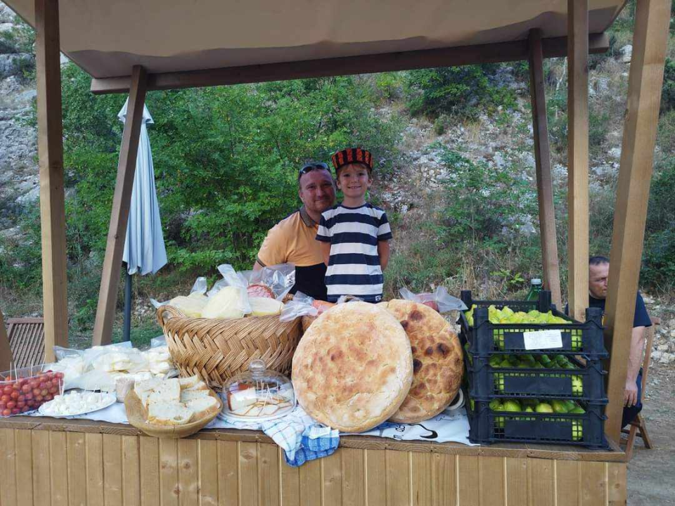 Sve je krenulo s nekoliko ovaca, a danas obitelj Zelenika iz Knina ima pravo životinjsko carstvo