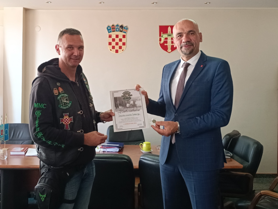 Županu Jeliću bajkeri zahvalili na podršci ovogodišnjem moto-defileu 'Bitka za Šibenik'