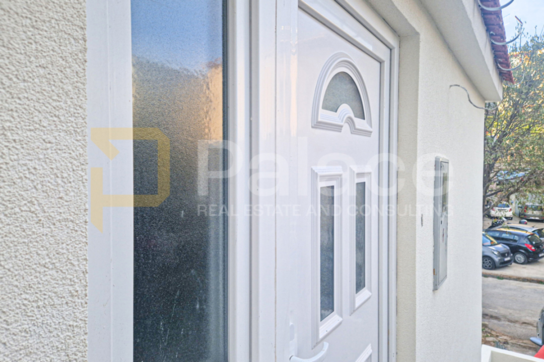 Agencija Palace: Prodaje se dvosoban stan na odličnoj lokaciji 