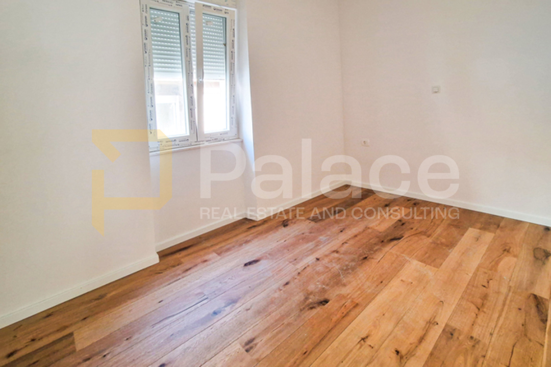 Agencija Palace: Prodaje se dvosoban stan na odličnoj lokaciji 