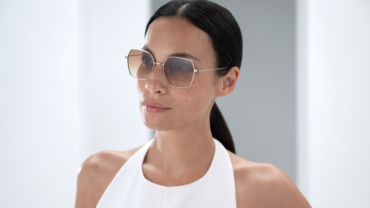 Zablistajte s novim naočalama uz božićni popust u Optici Topić  