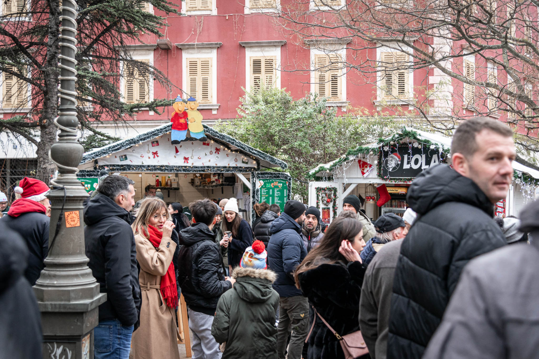 Tradicionalni koncert Fenixa: Šibenčanima bura ne ometa zabavu