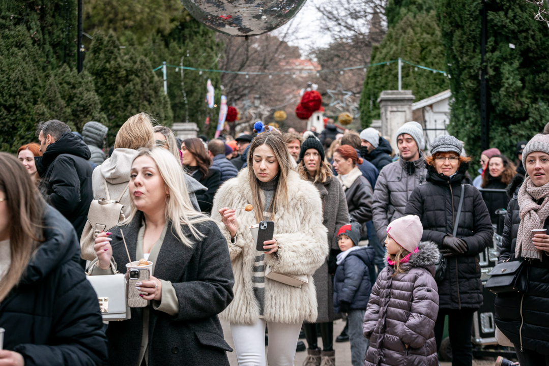 Tradicionalni koncert Fenixa: Šibenčanima bura ne ometa zabavu
