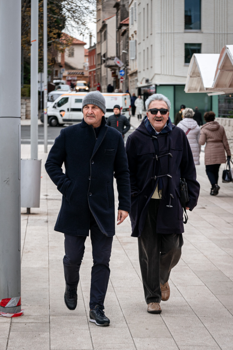 Niti blagdanska bura nije omela Šibenčane da izgledaju besprijekorno!