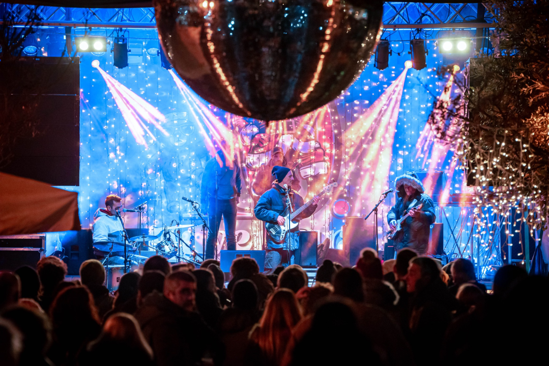 Šo!Mazgoon napunio park i rasplesao publiku na Adventuri