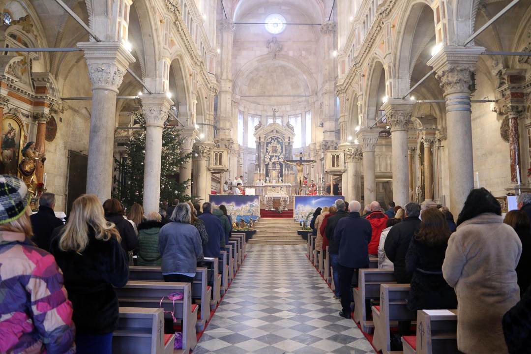 U katedrali sv. Jakova proslavljena svetkovina Bogojavljanja