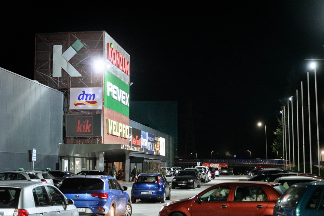 Završilo je veliko finale nagradne igre Dalmare centra: Renault Captur otišao u sretne ruke!