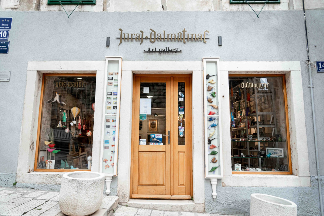 FOTO Valentinovo u Galeriji Juraj Dalmatinac: Pronađite savršen poklon za voljenu osobu