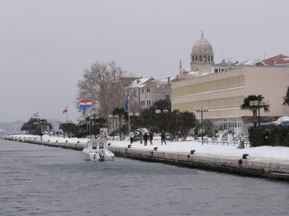 Snijeg u Šibeniku 2012. godine