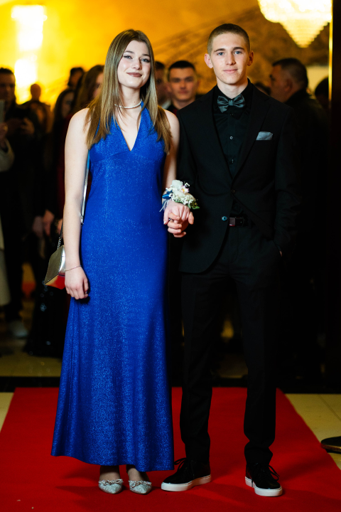 FOTOGALERIJA Zavirite na maturalni ples Industrijsko-obrtničke škole Šibenik (1)