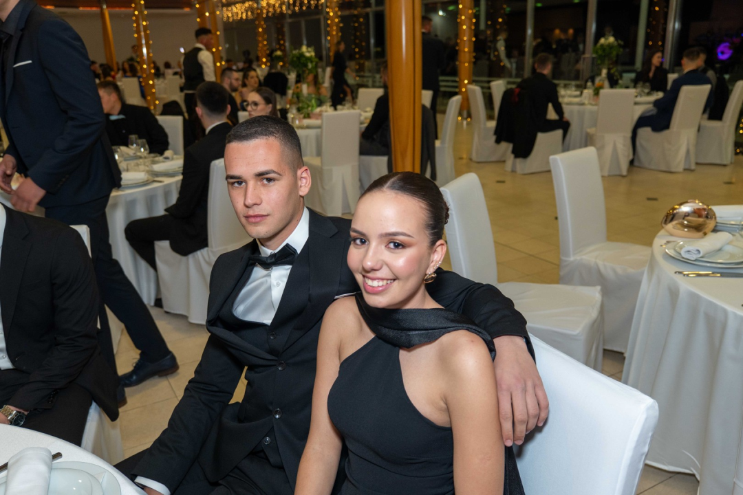 Zavirite na maturalni ples šibenske Medicinske škole (2)