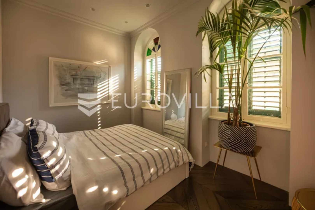 Cijena 700 tisuća eura: Prodaje se luksuzni stan u šibenskoj palači Šižgorić