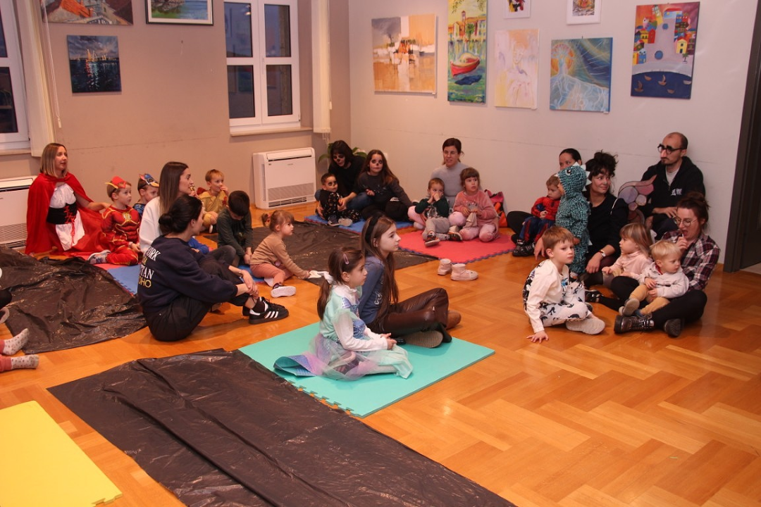 U vodičkoj knjižnici održana radionica izrade maski i pričaonica