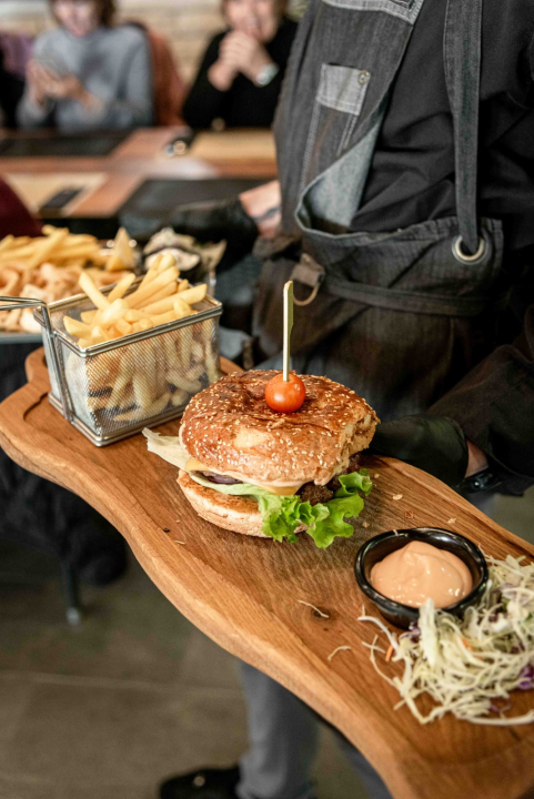 FOTO U Šarmu u Vodicama Dan žena slave tri dana, zaigrajte atraktivnu nagradnu igru!