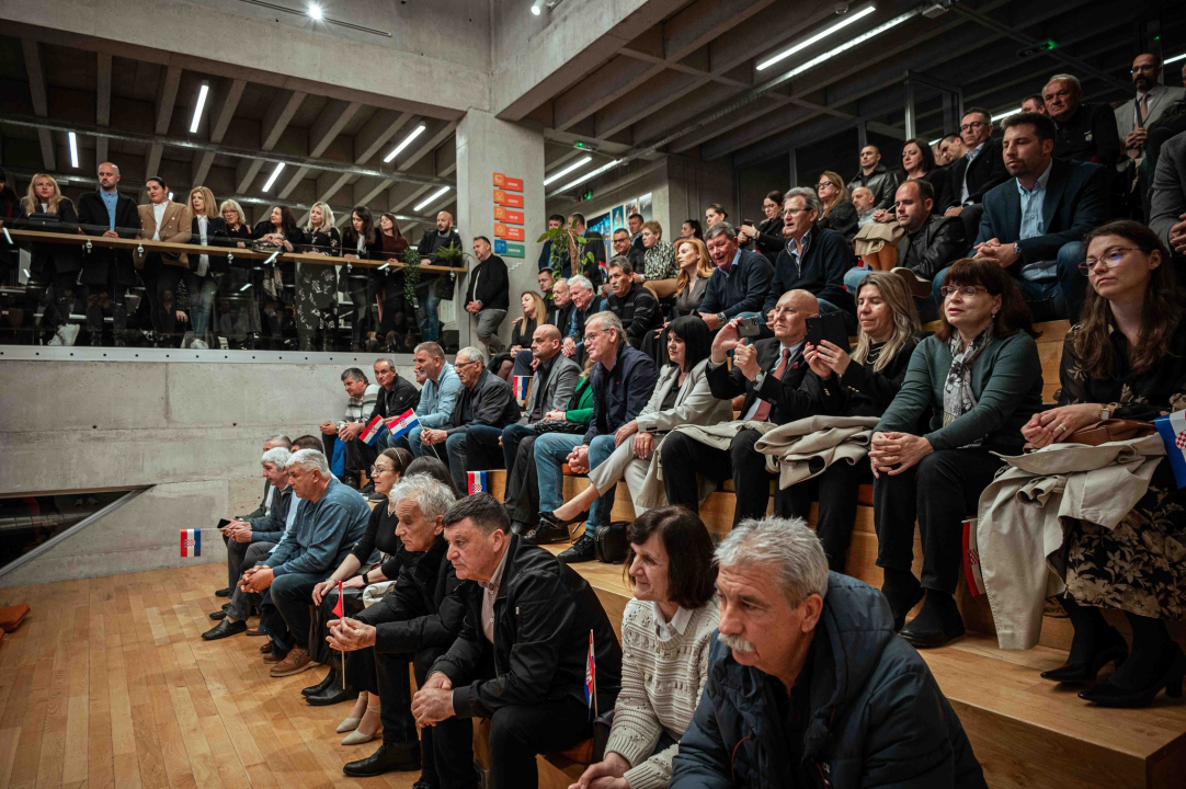 Šibenski HDZ proslavio rođendan: 'Šibenčani će dobiti novu proširenu rivu i moćan ulaz u grad'