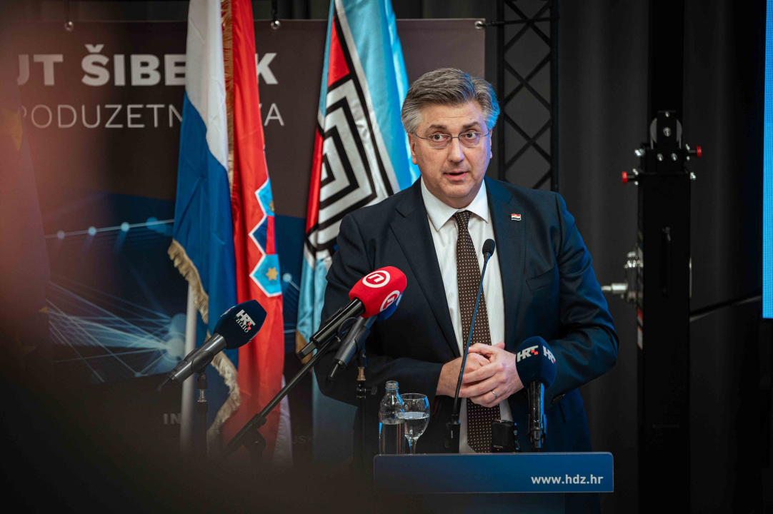 Šibenski HDZ proslavio rođendan: 'Šibenčani će dobiti novu proširenu rivu i moćan ulaz u grad'