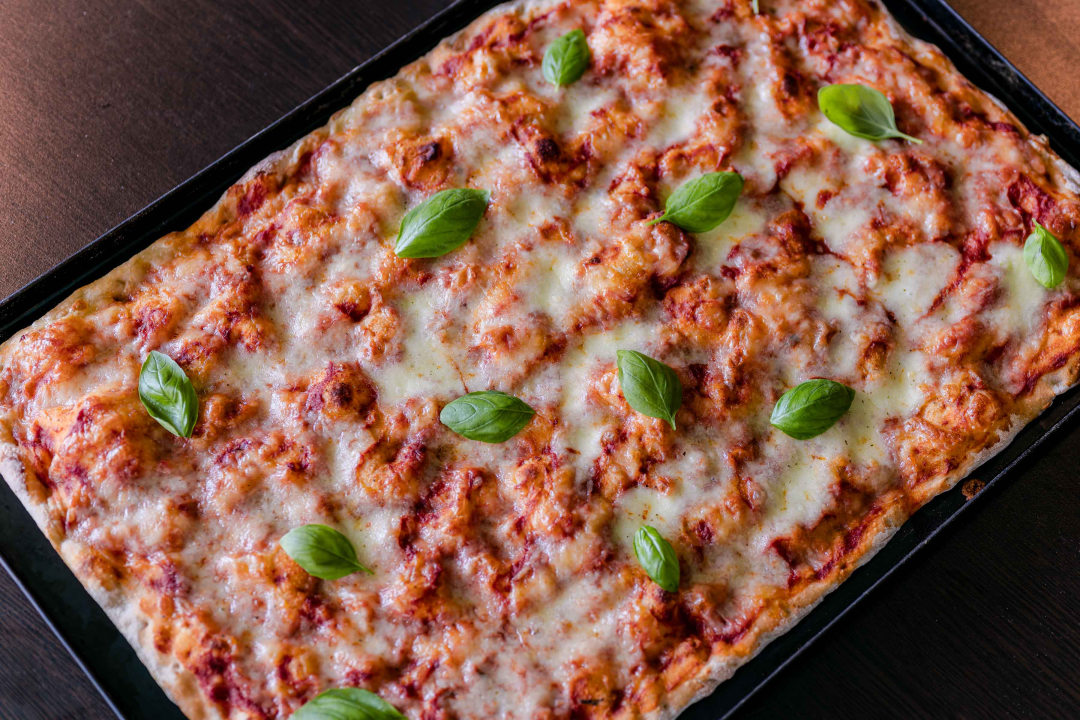 FOTO U Pizzaholicu probajte rimsku pinsu i al taglio jer hrskavost mijenja pravila!