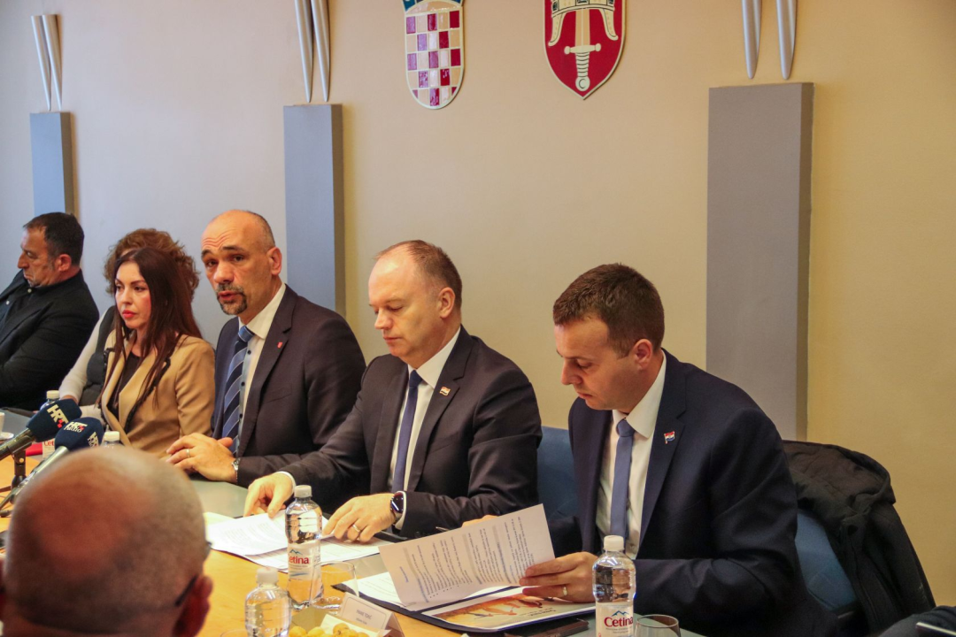 Ministar Šipić u radnom posjetu Šibeniku: ‘Želimo stvoriti poticajno okruženje za obitelji’