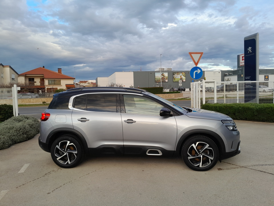 Izdvojeno iz ponude AVIA Cars: Vaša destinacija za kvalitetna rabljena vozila po povoljnim cijenama!