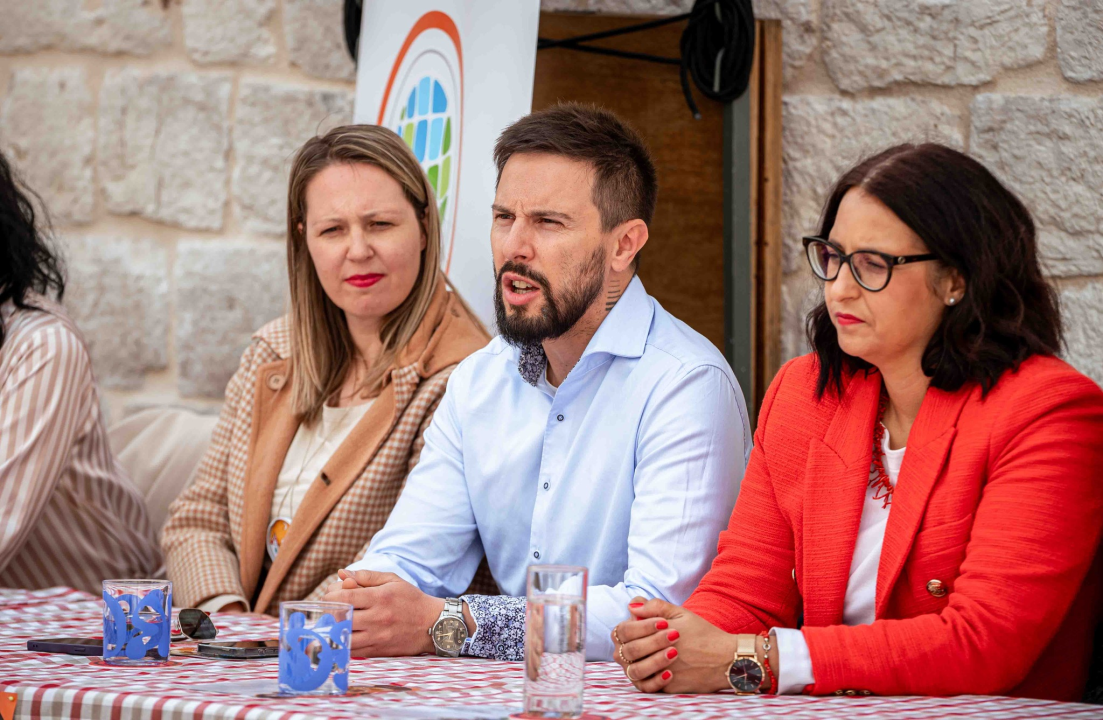 Taste like...marenda