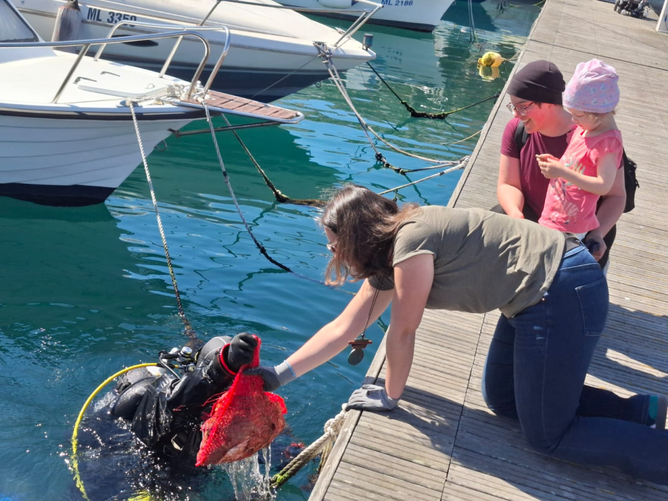 Članovi zlarinske 'Tatavake' sudjelovali u velikoj ekološkoj akciji Instituta Plavi svijet