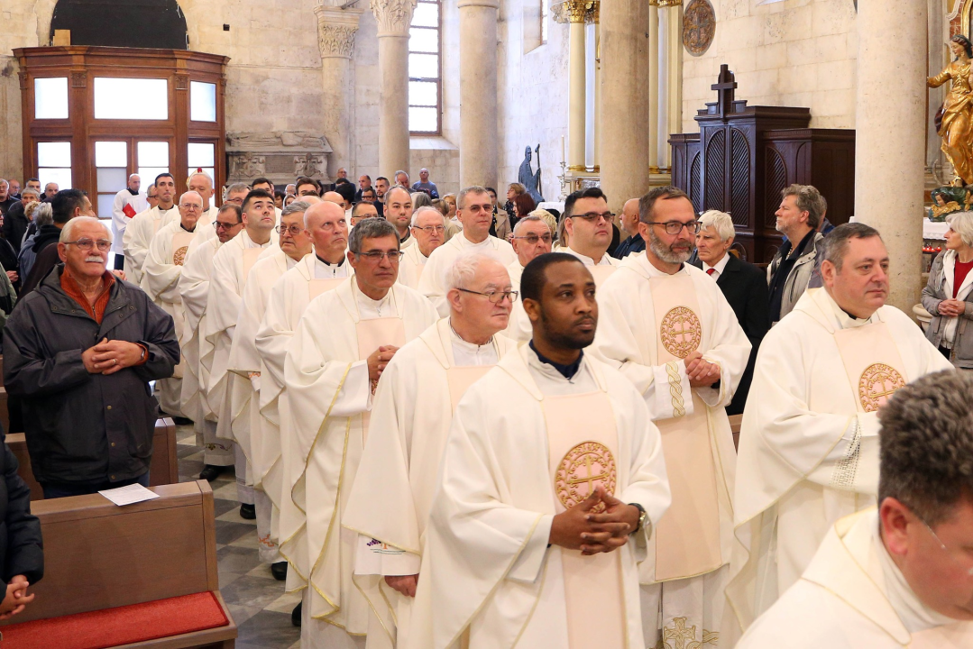 Održana misa posvete ulja u katedrali sv. Jakova