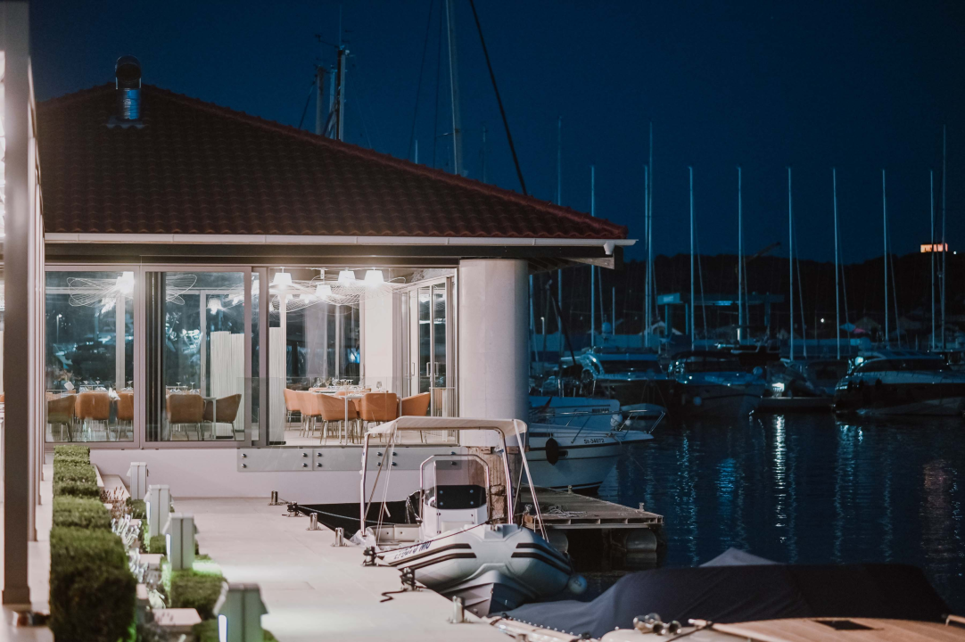 FOTO: Uskrsna večera u Nomadu: Tri slijeda i glazbena poslastica uz Baby Kate