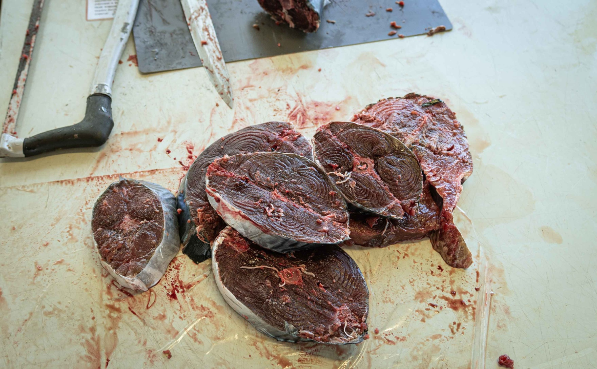 Veliki petak na šibenskoj pijaci: Traži se meso i zelenje, na peškariji nema gužve