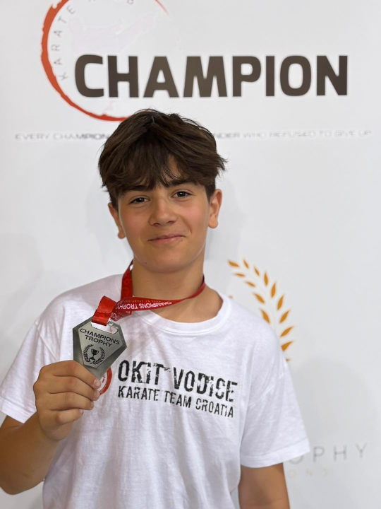 Karate klub Okit niže uspjehe: Tri zlatne, pet srebrnih i četiri brončane medalje