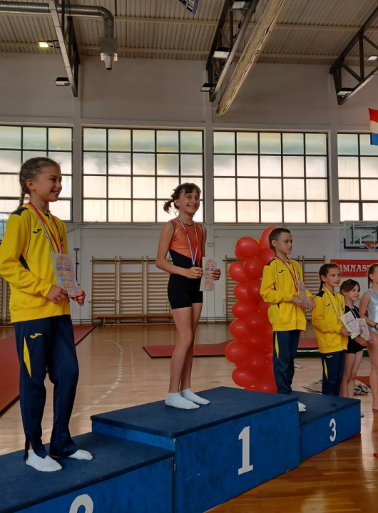 Gimnastičarke Dišpeta uspješne na natjecanju u Dubrovniku